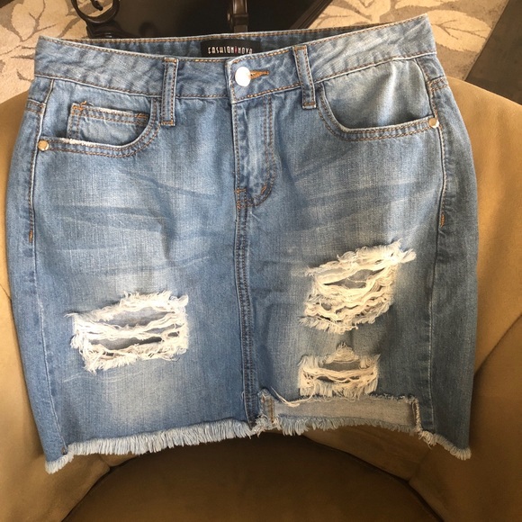 Fashion Nova Denim Skirt - Picture 3 of 5